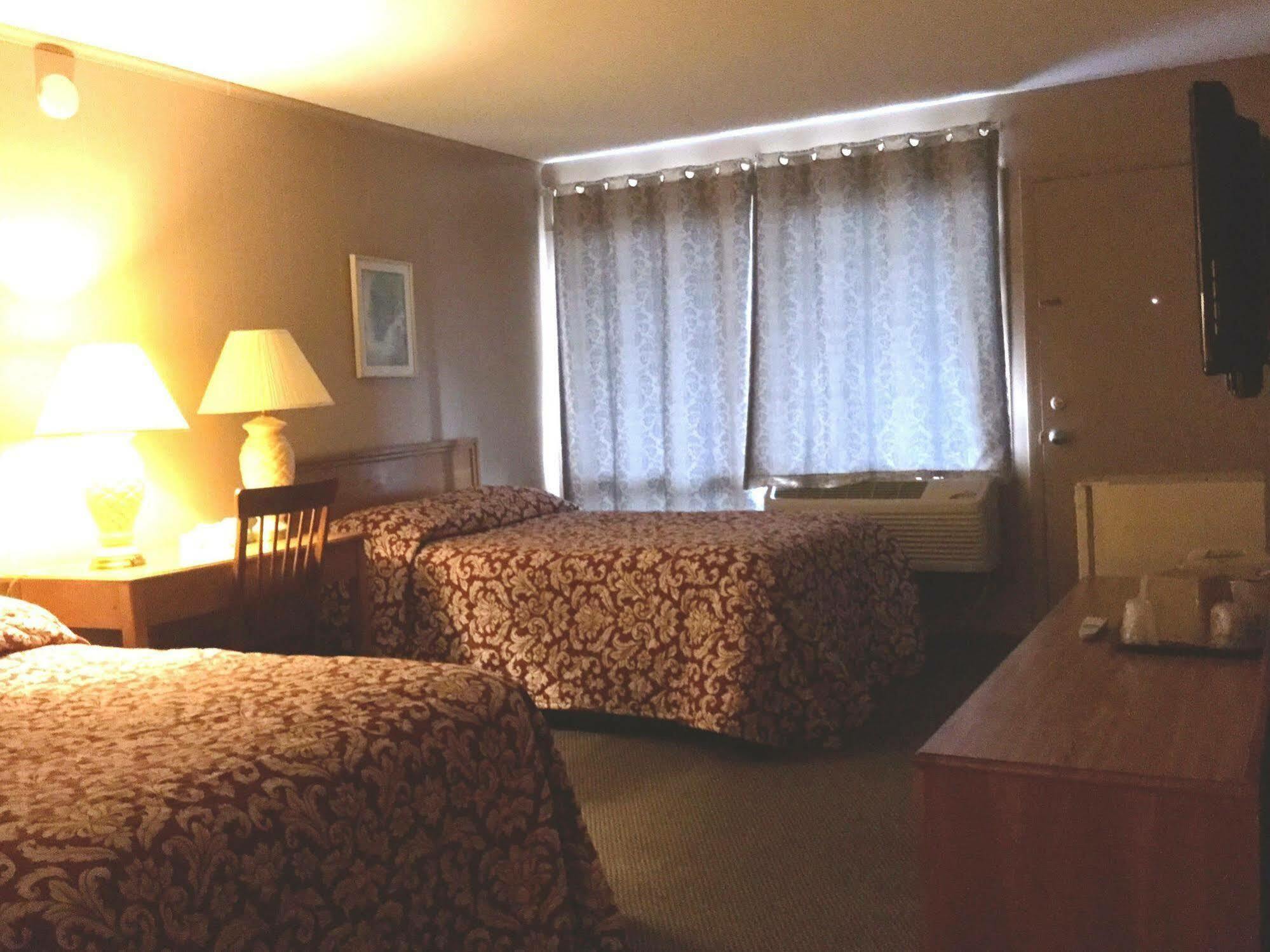 Knights Inn Амстердам Екстериор снимка