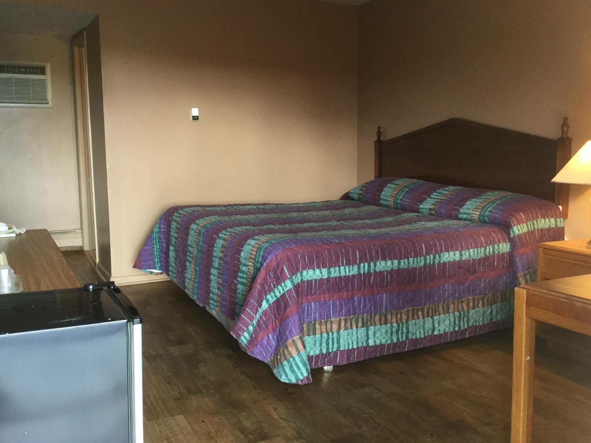 Knights Inn Амстердам Екстериор снимка